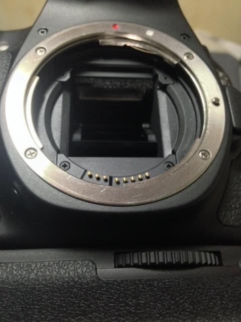 レンズマウント部に擦ったような傷が Canon Eos 7d Mark Ii ボディ のクチコミ掲示板 価格 Com