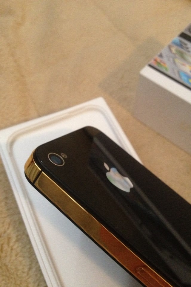 iPhone4s ゴールド