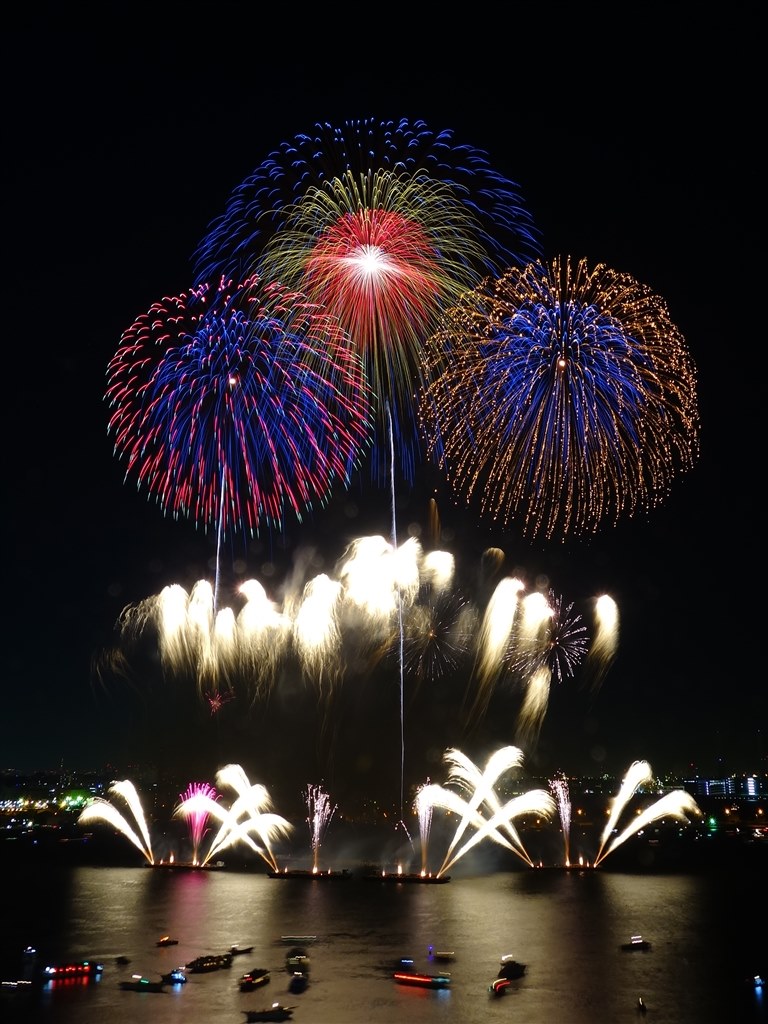 花火撮影が楽しいカメラですね♪』 SONY サイバーショット DSC-RX100M2