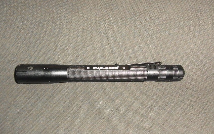 feng xing hu wai flashlight