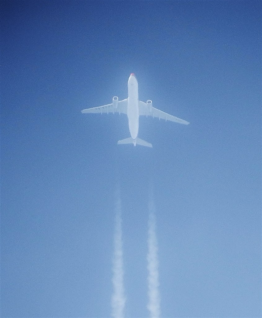 高空を飛ぶ