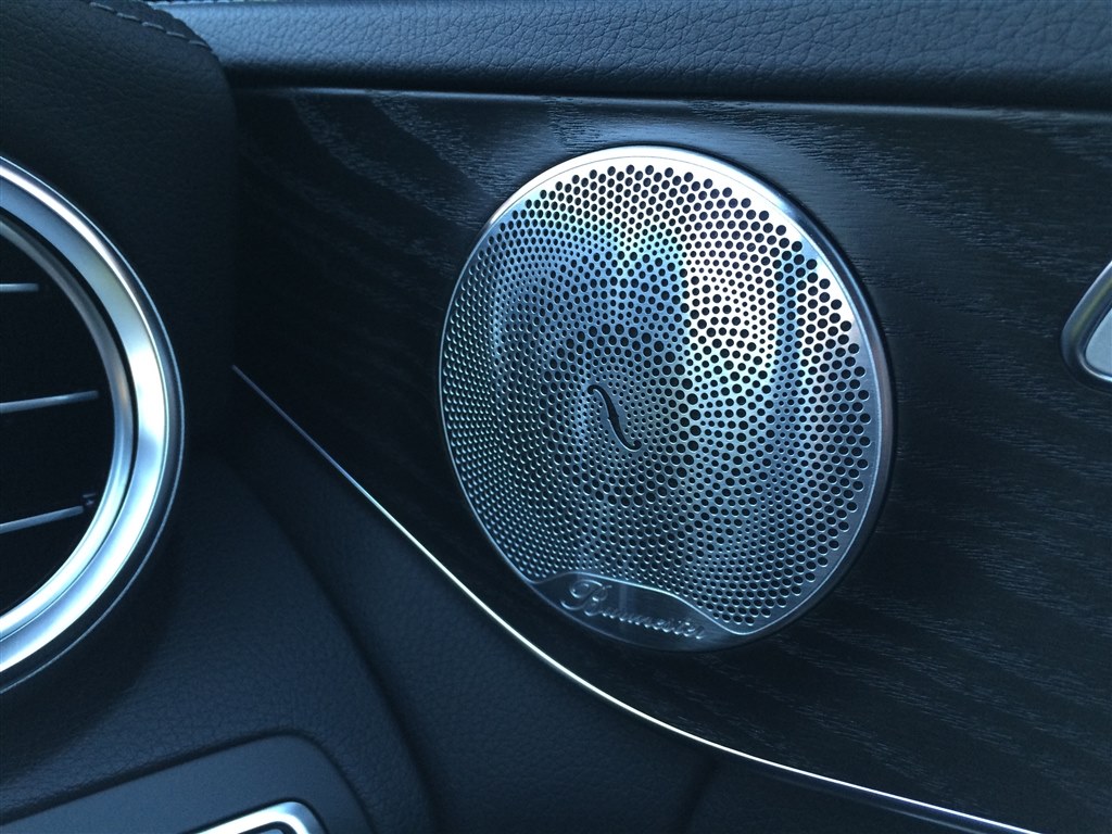 メルセデスベンツ W205 スピーカー ブルメスター