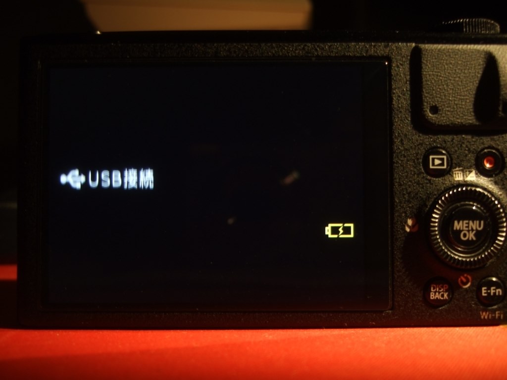 XQ1をPCにUSB接続したまま放置すると、ハングアップする』 富士