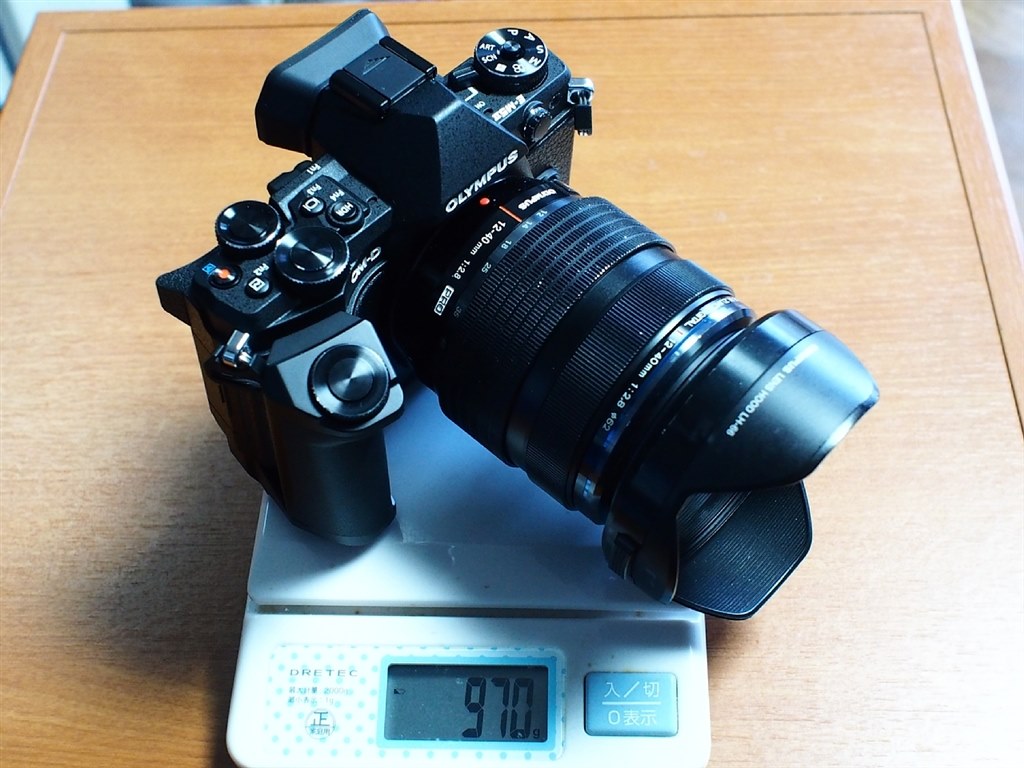 カメラグリップ HLD-8G を装着した感想』 オリンパス OLYMPUS OM-D E