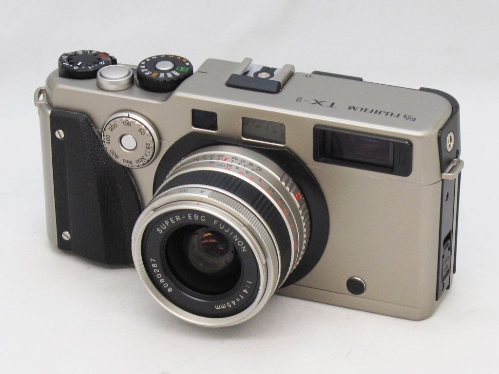 年代を考えれば綺麗な状態の数が少ないオリンパスM1とOMシステム50mmF1.4レンズ付き OM（オリンパス）の強みとマイクロ・フォーサーズで十分な理由12選