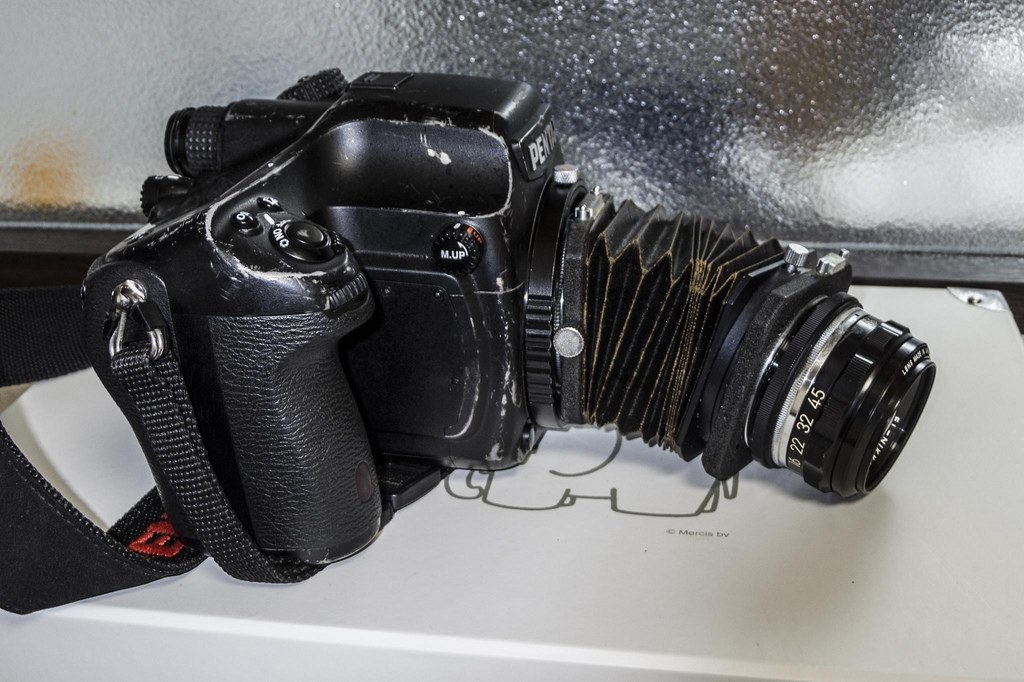 シネレンズで歩く京都の町』 ペンタックス PENTAX 645Z ボディ