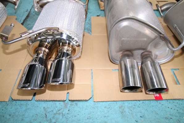 スバル WRX S4 STI スポーツR 純正 マフラー新車外し - マフラー本体 