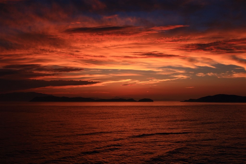 真っ赤な夕焼けの撮影方法』 SONY α NEX-7 ボディ のクチコミ掲示板