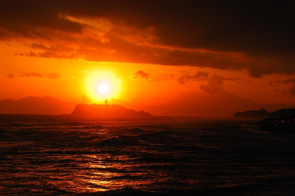 あの日の夕日 真っ赤な夕焼けの撮影方法』 SONY α NEX-7 ボディ のクチコミ掲示板