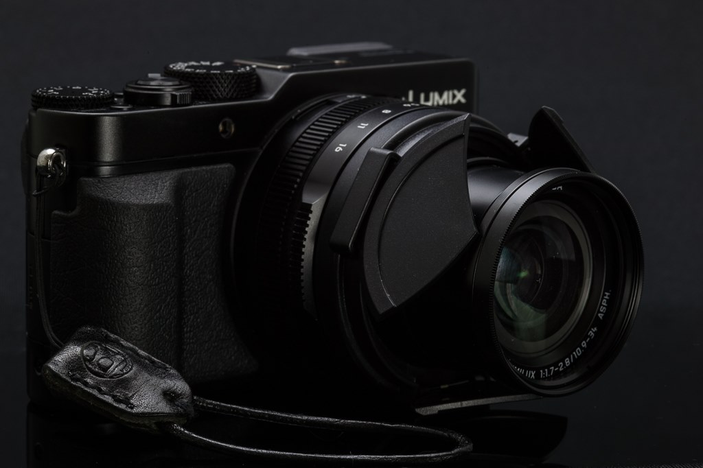 フィルターを装着時も使用できる自動開閉キャップ