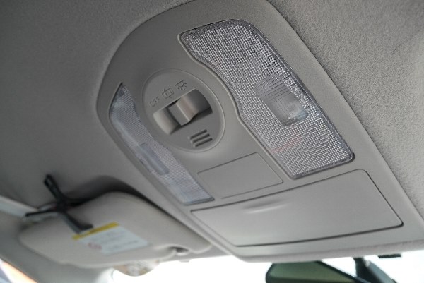 運転席上のランプが自然に点灯する現象 トヨタ プリウスa のクチコミ掲示板 価格 Com