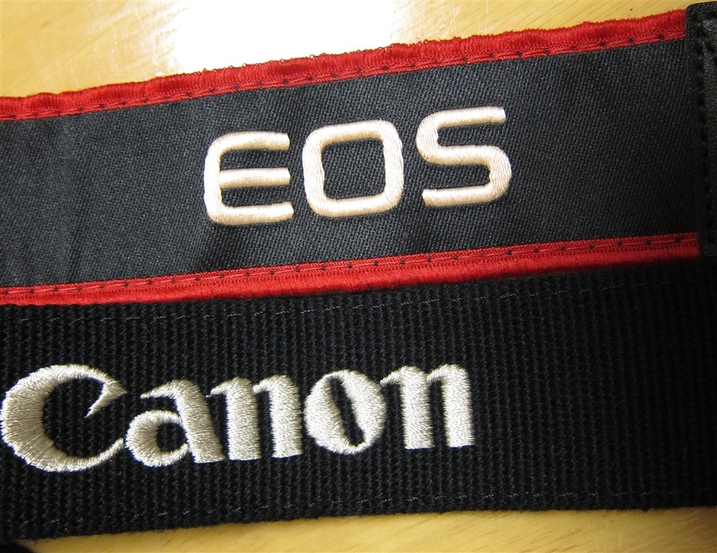 ストラップについめ』 CANON EOS Kiss X7 ダブルズームキット の
