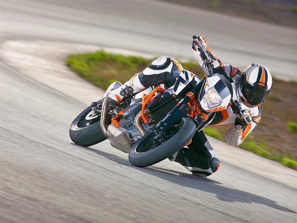 200・390 徹底比較試乗会』 KTM 390 デューク のクチコミ掲示板 - 価格.com
