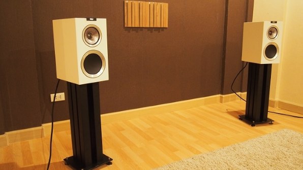 KEF R300　ペア Amazon | KEF ステレオスピーカーシステムR300/PB(ブラック