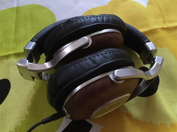 DENON AH-MM400 ヘッドホン 木製 美品 OYAIDE ケーブル付 Amazon.co.jp: デノン Denon AH-MM400 ヘッドホン オーバーイヤー 3