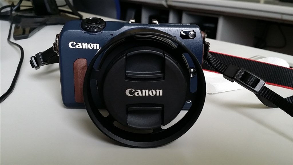 社外品フード付けました』 CANON EF-M22mm F2 STM のクチコミ 社外品フード付けました』 CANON EF-M22mm F2 STM のクチコミ