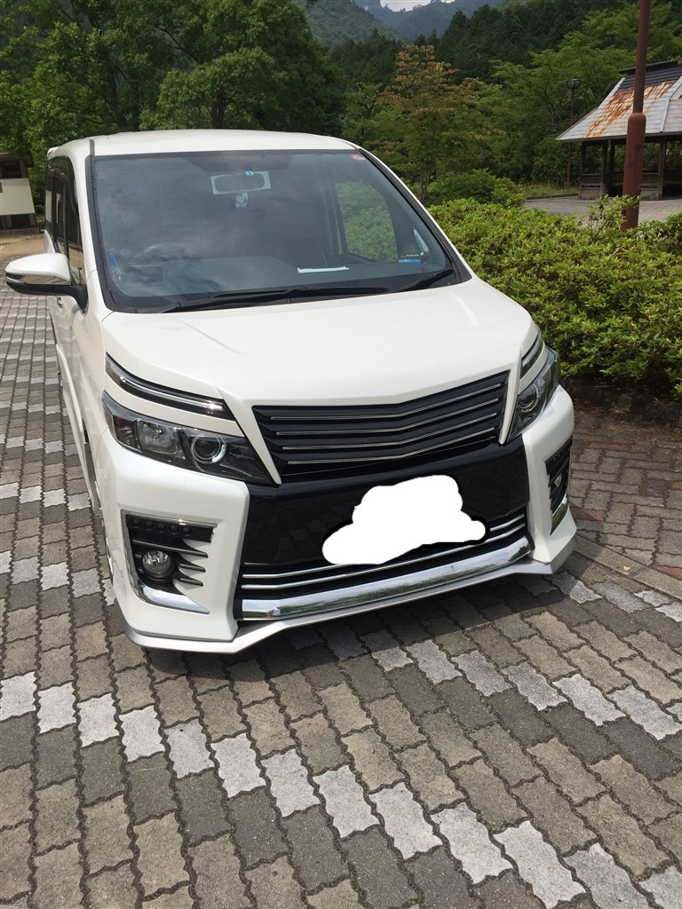 80系　ヴォクシー ZS 前期 AMS フロント グリル　ラジエーターグリル 80系 ヴォクシー ZS 前期 AMS フロント グリル ラジエーター