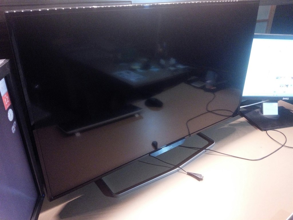 DELL ディスプレイ 画面にひび割れあり DELLの液晶交換を格安に行う分解修理方法 | パソコン修理ならPC本舗