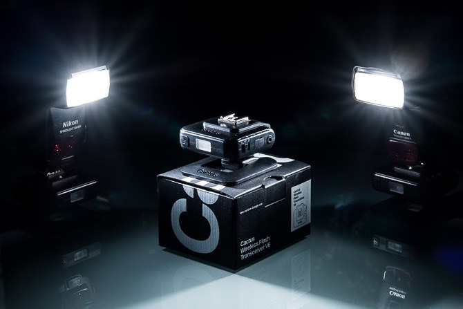 Panasonic LUMIX DC-LX100M2 フラッシュ追加 Panasonic LUMIX DC-LX100M2 フラッシュ追加 赤城耕一の「アカギカメラ