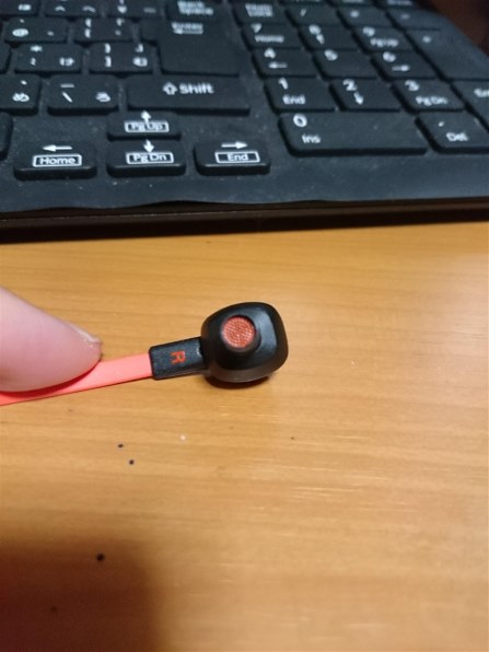 ビーツ・エレクトロニクス urbeats MK9Y2PA/B [シルバー]投稿画像