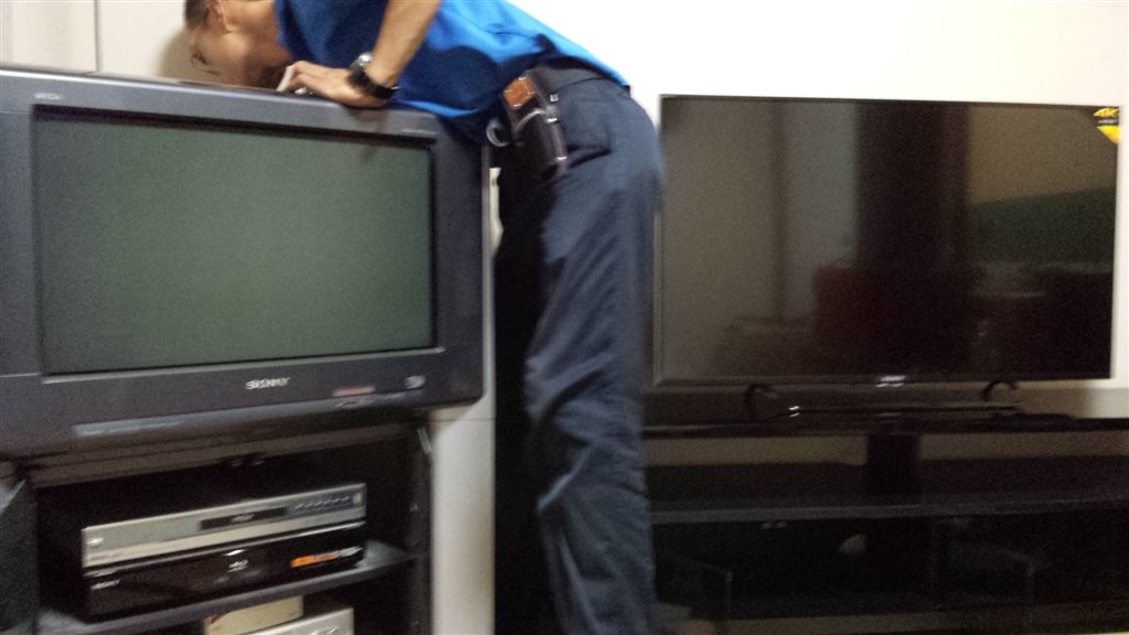 9年ぶりの発症・・・。』 SONY FDトリニトロンベガ KD-28HR500 (28) の