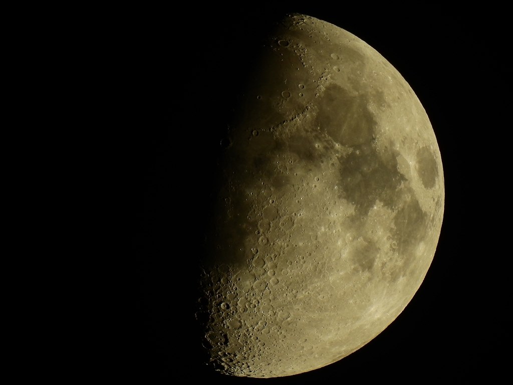 Nikon COOLPIX P900 月面、星雲もこれ1台で撮れちゃう! Nikon COOLPIX P900 月面、星雲もこれ1台で撮れちゃう!