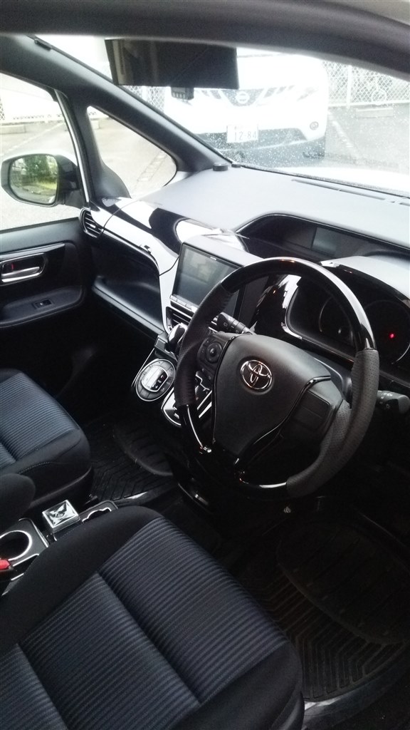 シルクブレイズインテリアパネル13Pセット』 トヨタ ヴォクシー 2014年