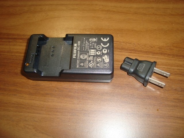 充電器をどうしていますか？』 富士フイルム FinePix Z1100EXR