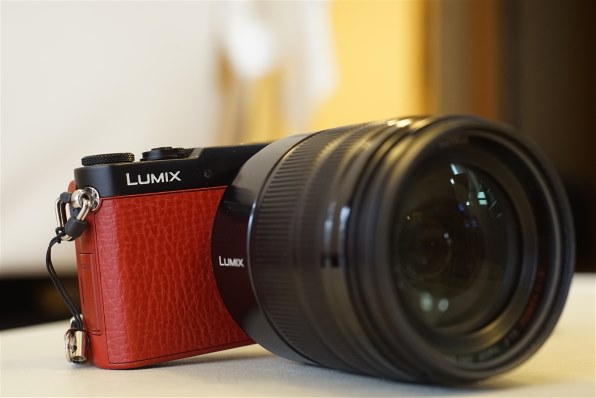 LUMIX GM DMC-GM5K ミラーレス一眼 12-32 ズームレンズ 概要 デジタル一眼カメラ/レンズキット DMC-GM5K | LUMIX
