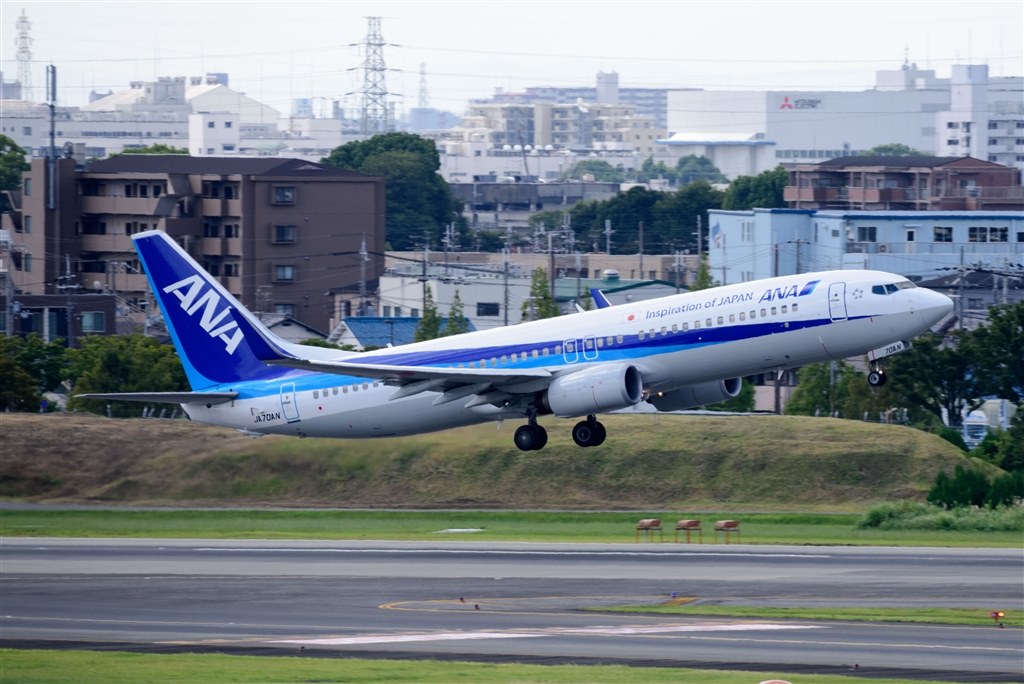 飛行機撮ってきましたが・・・』 ニコン AF-S NIKKOR 200-500mm 飛行機撮ってきましたが・・・』 ニコン AF-S NIKKOR 200-500mm