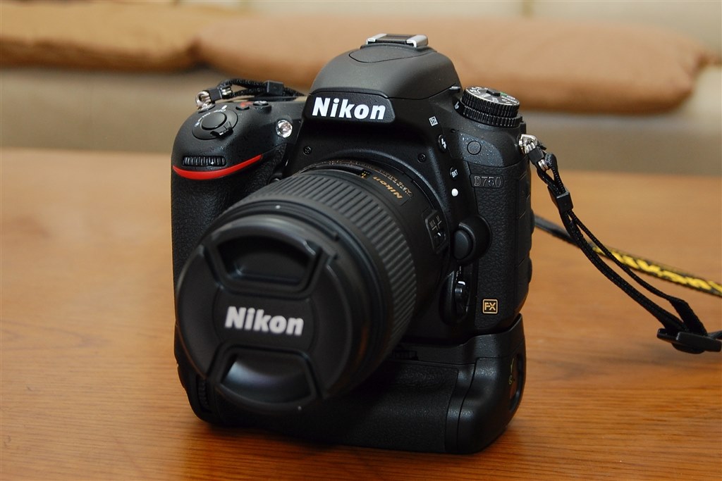 ボディキャップNikon D750ボディ バッテリーグリップ