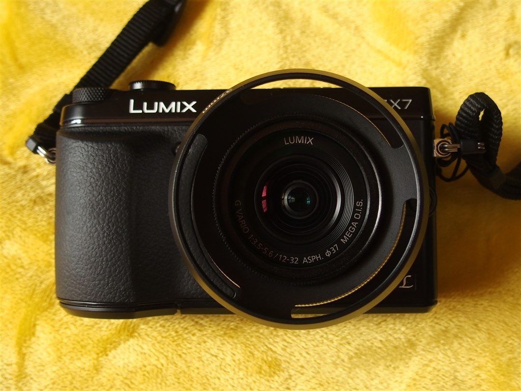 フードを着けてみました』 パナソニック LUMIX G VARIO 12-32mm/F3.5