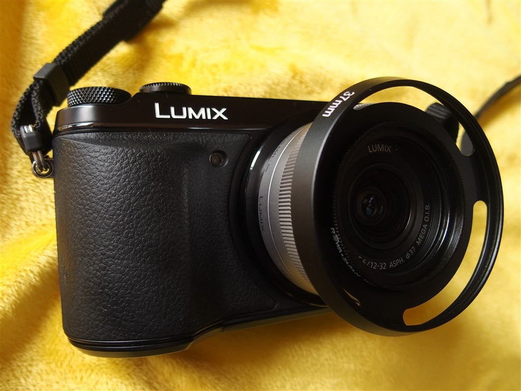 フードを着けてみました』 パナソニック LUMIX G VARIO 12-32mm/F3.5