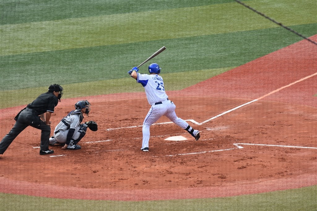 野球撮影に❤️レンズ3本付フルサイズ一眼❤️iPhoneに写真転送OKニコンD700 野球撮影に❤️レンズ3本付フルサイズ一眼❤️iPhoneに写真転送OK