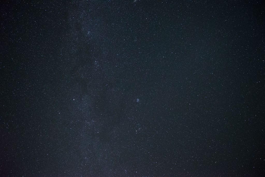 開放F4のくせに星空も十分撮れますね(^^)』 SONY Vario-Tessar T* FE