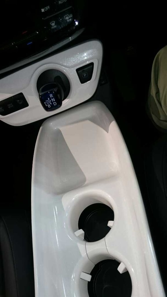 内装色について』 トヨタ プリウス のクチコミ掲示板 - 価格.com