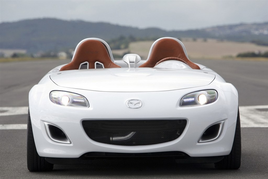 SPEEDSTER と SPYDER』 マツダ ロードスター 2015年モデル のクチコミ 