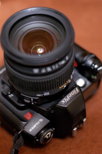 シグマ 18-50mm F2.8 EX DC MACRO HSM (ﾆｺﾝ用)投稿画像・動画