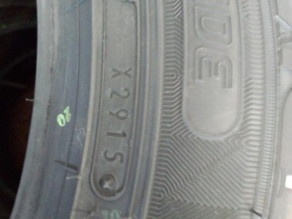 ダンロップ エナセーブ RV504 215/60R17 96H 価格比較 - 価格.com