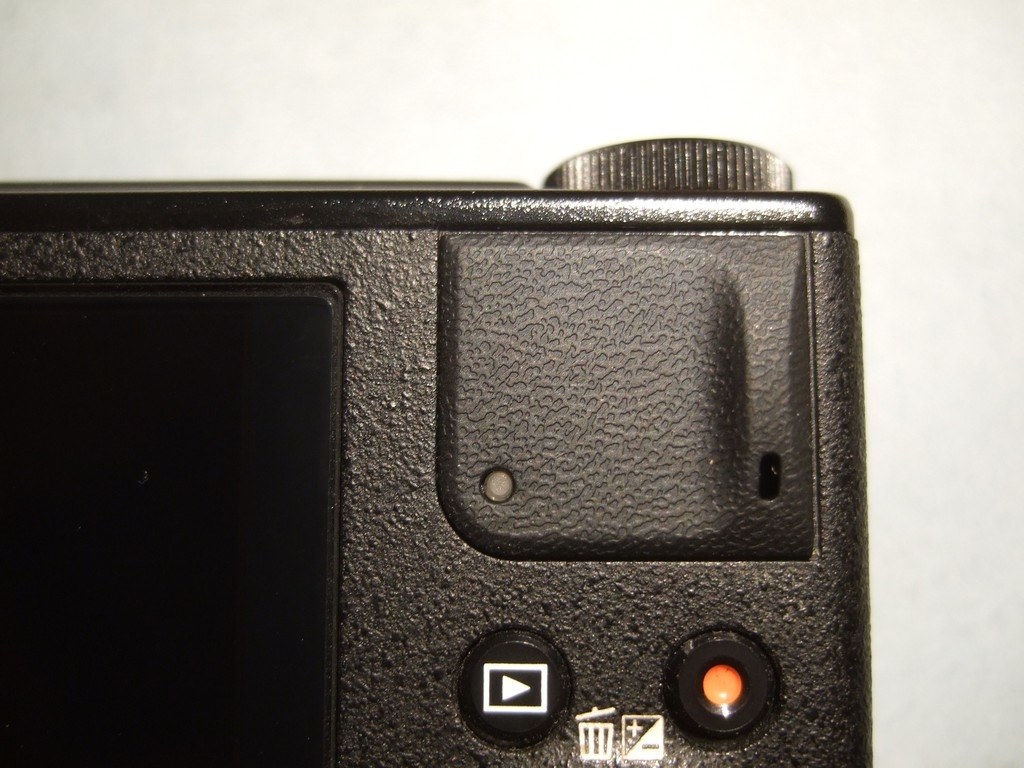 FUJIFILM XQ2 動作未確認 FUJIFILM XQ2 動作未確認 - メルカリ