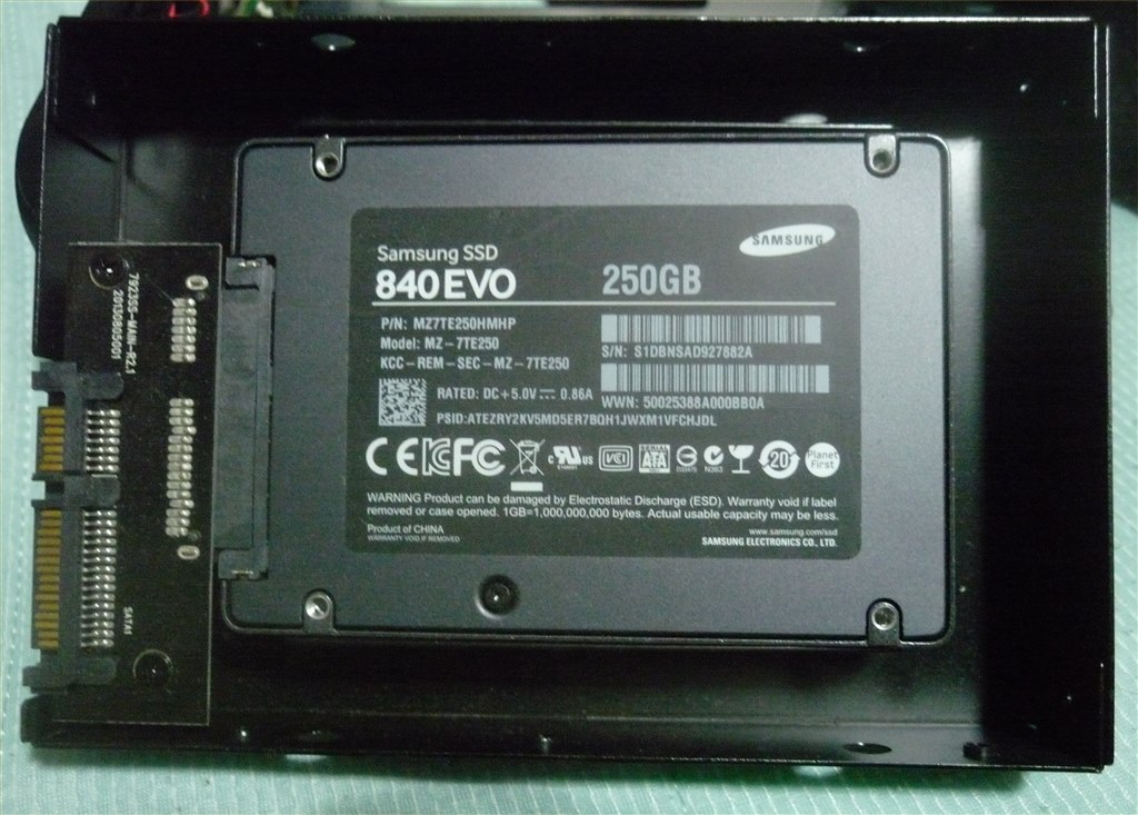 SATAのHDDとSSD』 玄人志向 GW3.5AX2-SU3/REV2.0 [ブラック] の