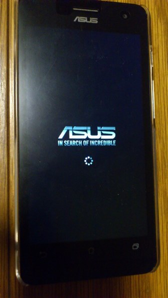 asus セール 時計 表示 秒 zenfone5