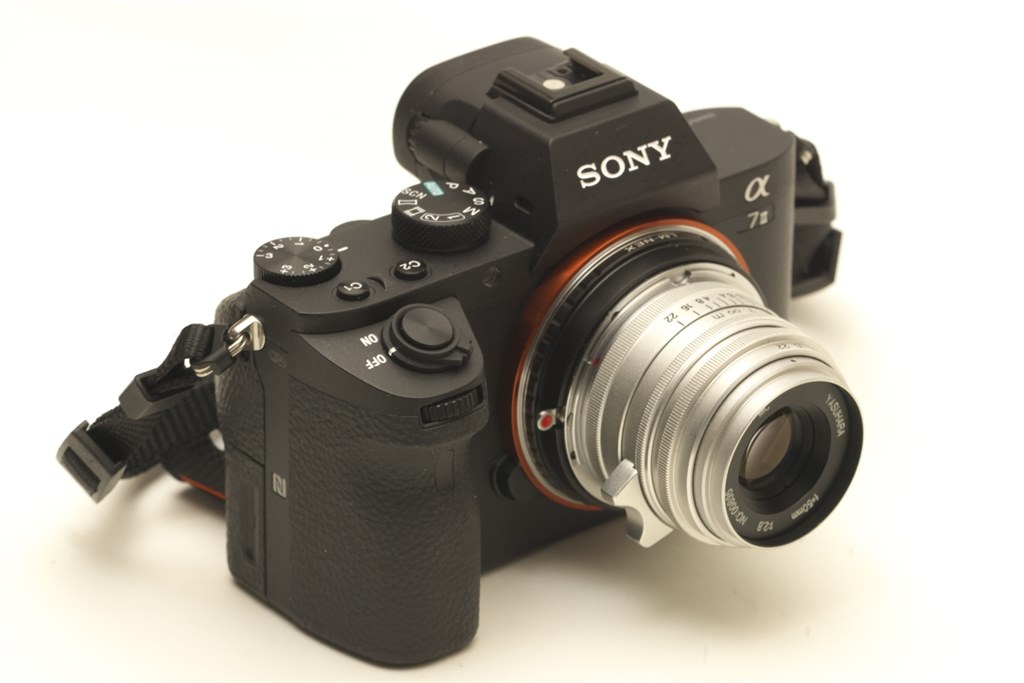 α７かキャノンの６Ｄで迷ってます』 SONY α7 II ILCE-7M2K ズーム