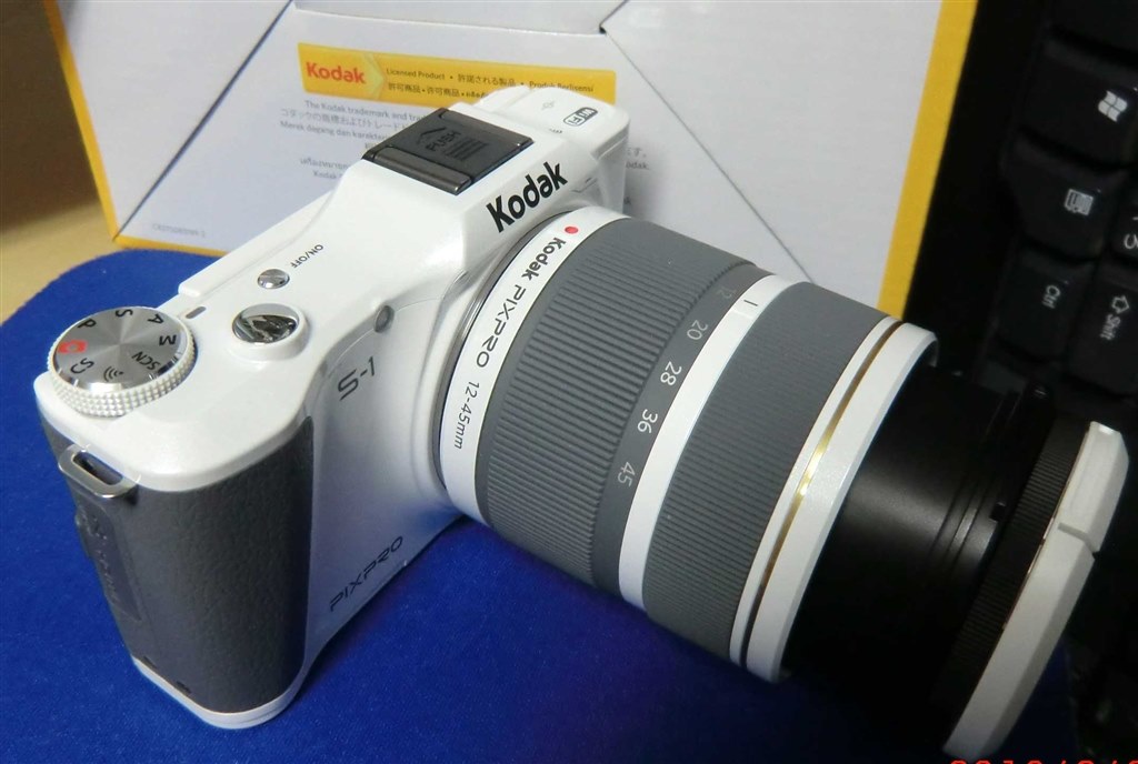 kodak pixpro s-1用の外付けＥＶＦとレンズフードはありませんか ...