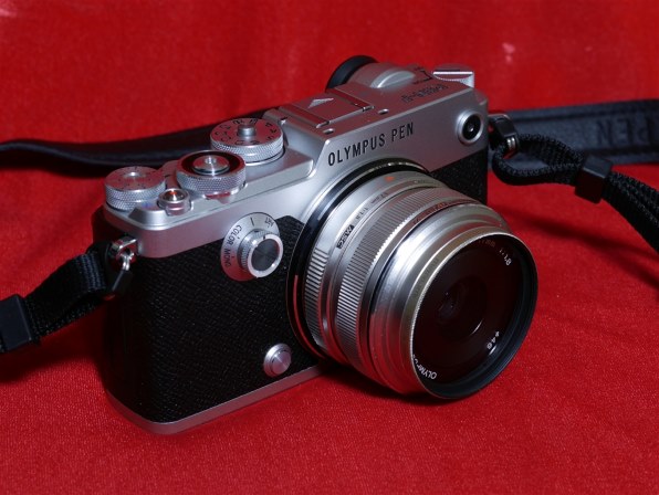 PEN-F＋交換レンズの画像』 オリンパス OLYMPUS PEN-F ボディ の