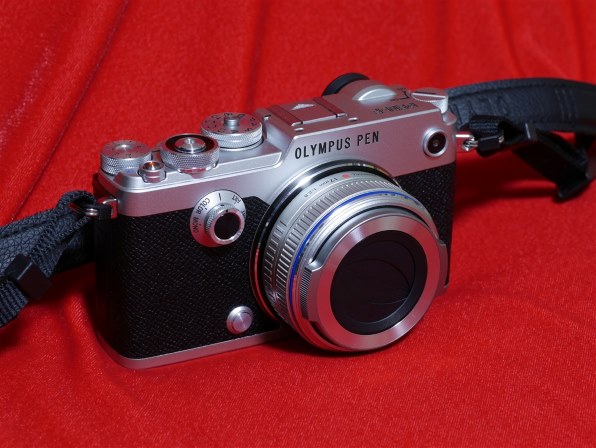 PEN-F＋交換レンズの画像』 オリンパス OLYMPUS PEN-F ボディ の
