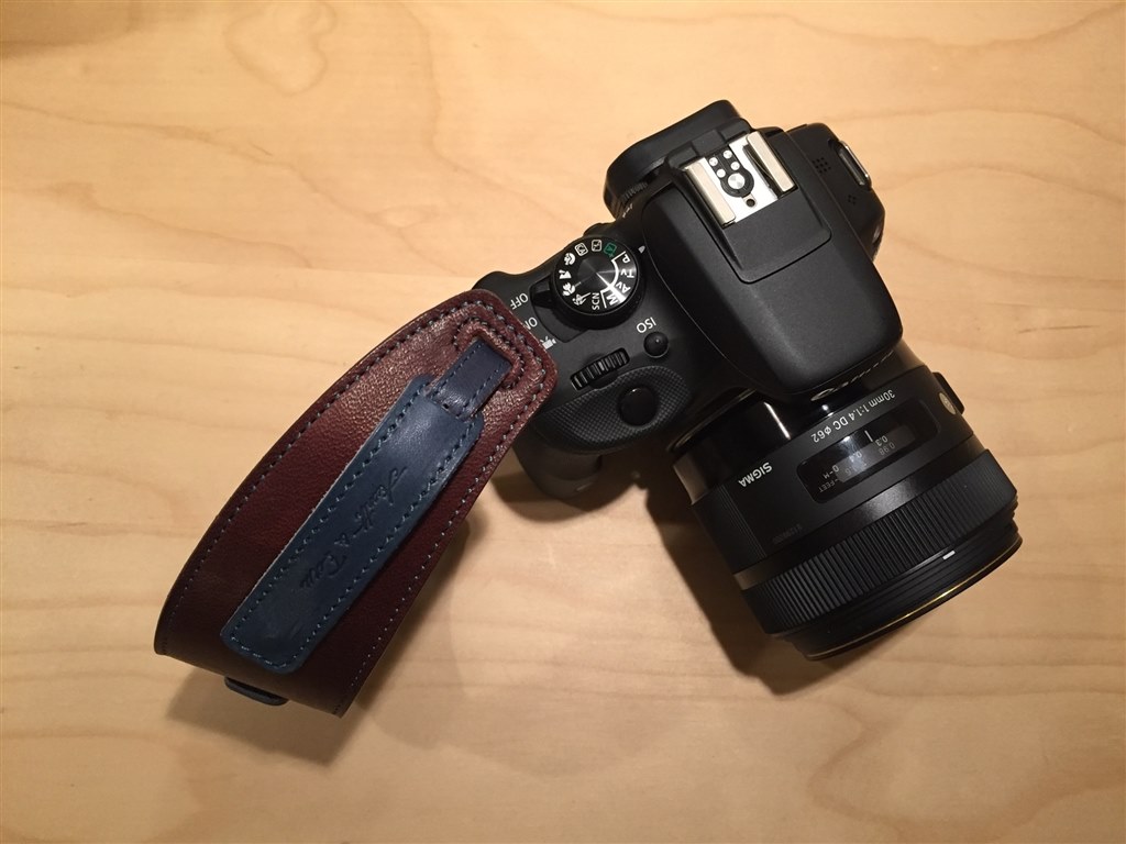 ストラップについて』 CANON EOS M2 トリプルレンズキット のクチコミ