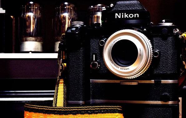 カールツァイス Distagon T* 2/28 ZF.2 価格比較 - 価格.com