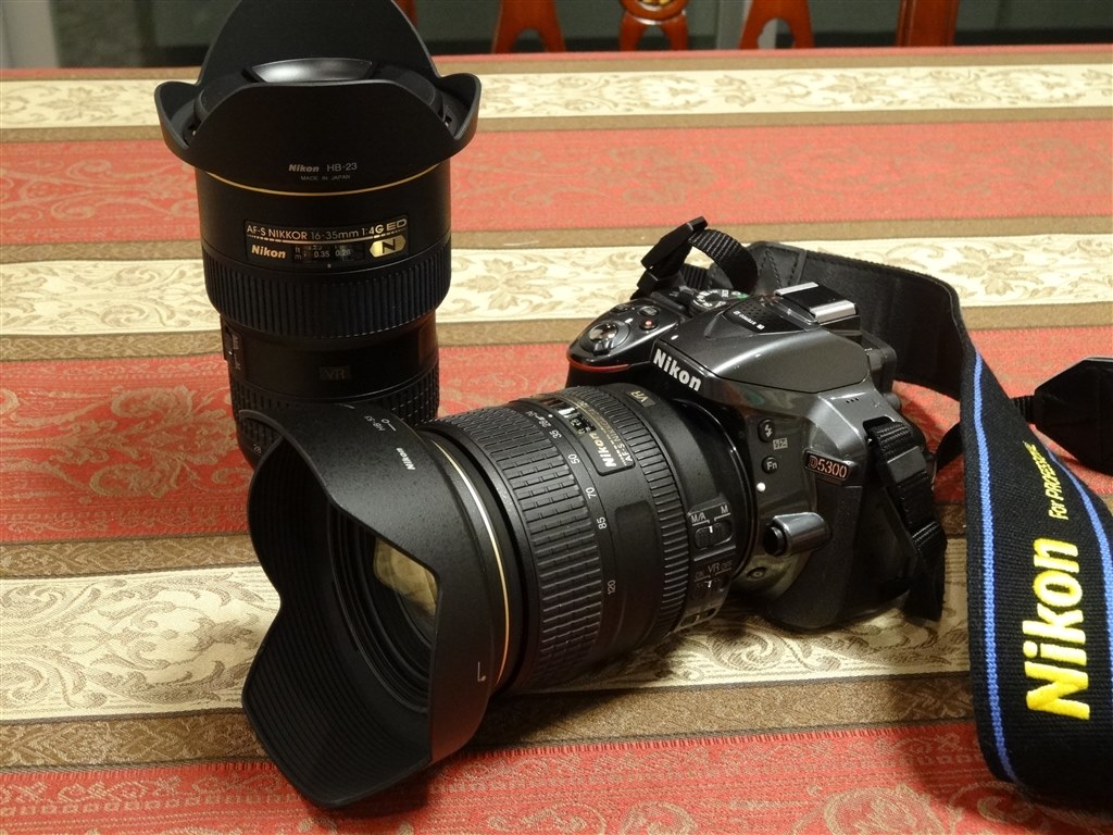 Nikon D5300 18-140 VR レンズキット BLACK 雑誌付