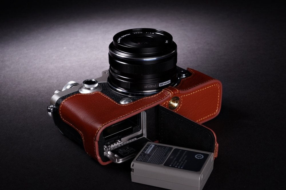 GARIZのボディージャケット』 オリンパス OLYMPUS PEN-F ボディ
